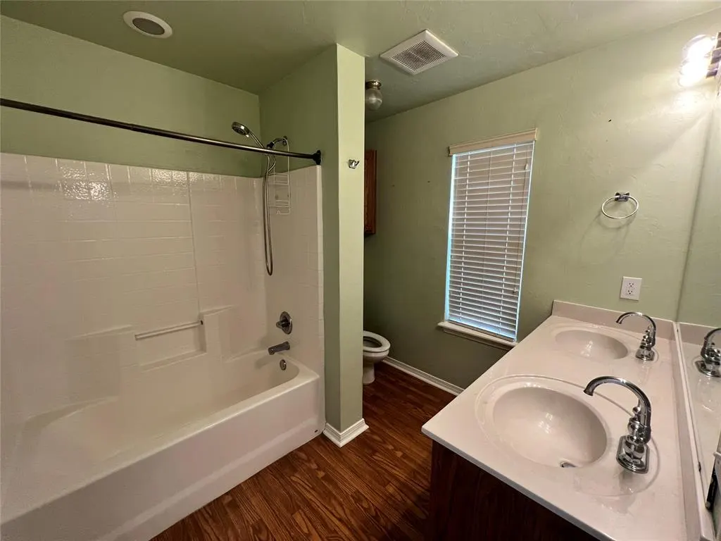 Photo 18 — 813 NE 85th Street, Oklahoma City, OK 73114