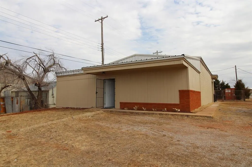 Photo 12 — 1101 SE 26th Street, Oklahoma City, OK 73129