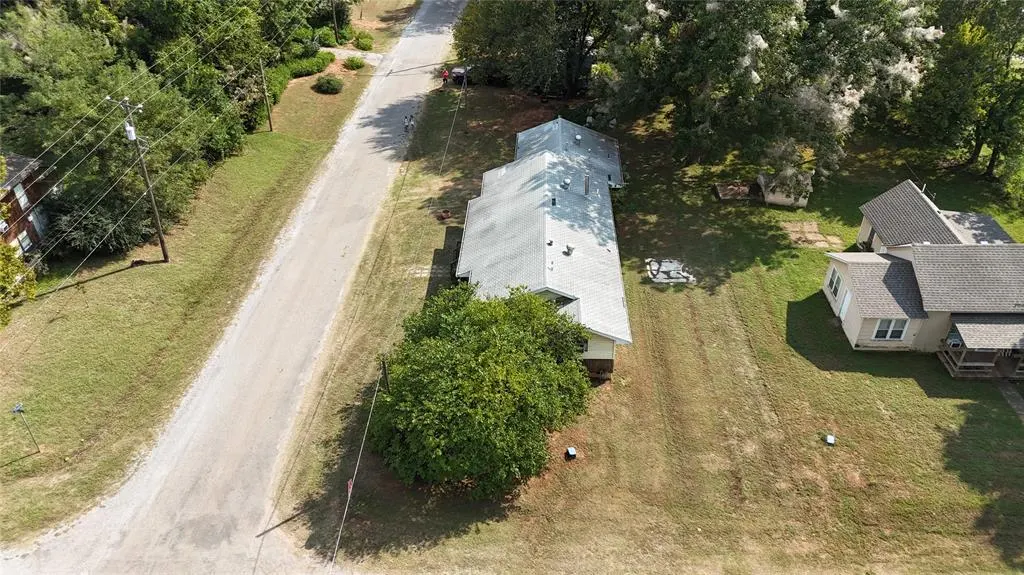 Photo 30 — 701 Johnson Street, Meeker, OK 74855