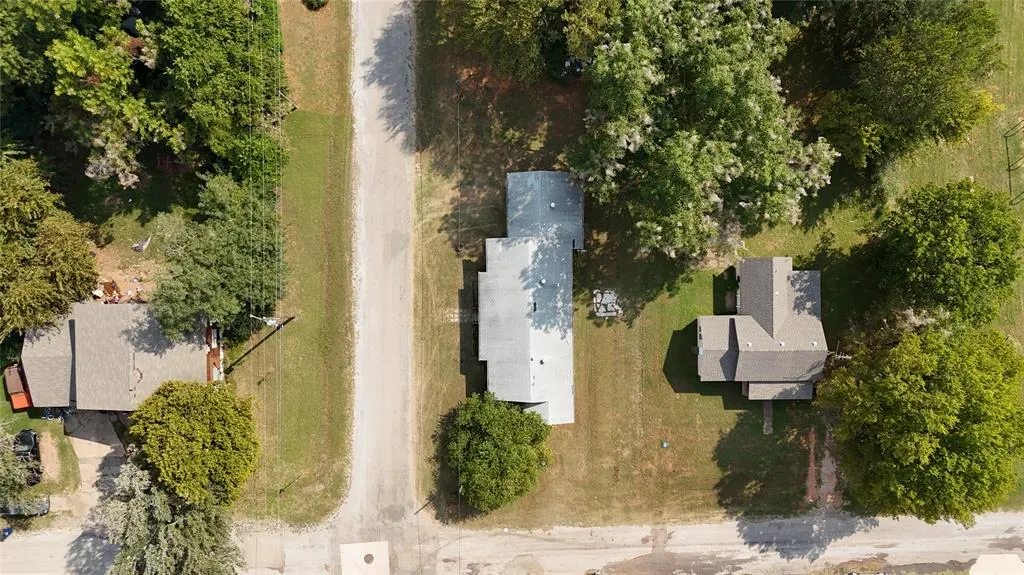 Photo 31 — 701 Johnson Street, Meeker, OK 74855