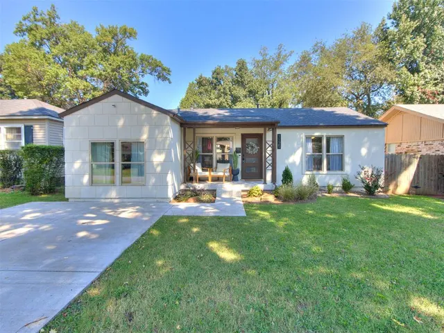 Photo 3 — 1125 W Apache Street, Norman, OK 73069