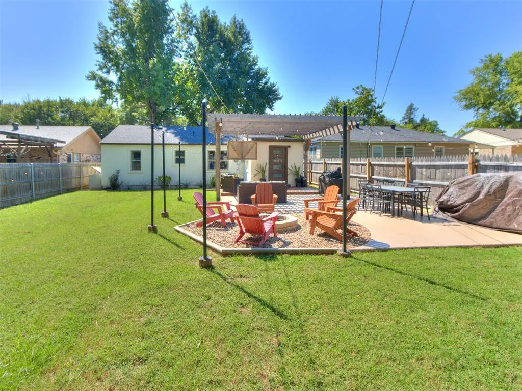 Photo 13 — 1125 W Apache Street, Norman, OK 73069