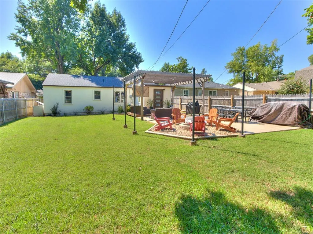 Photo 14 — 1125 W Apache Street, Norman, OK 73069