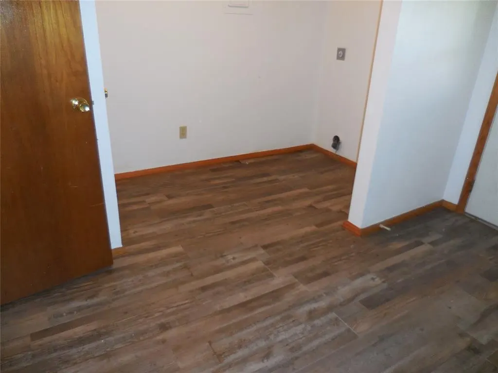 Photo 18 — 411 S A Street, Davis, OK 73030
