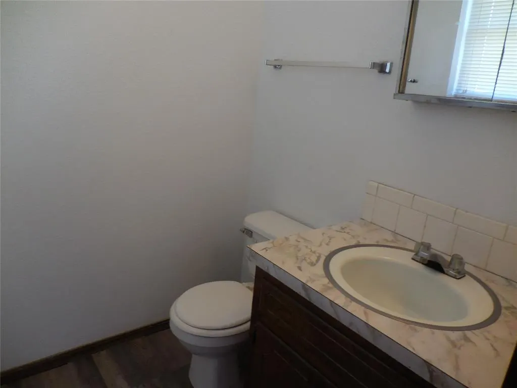 Photo 29 — 411 S A Street, Davis, OK 73030