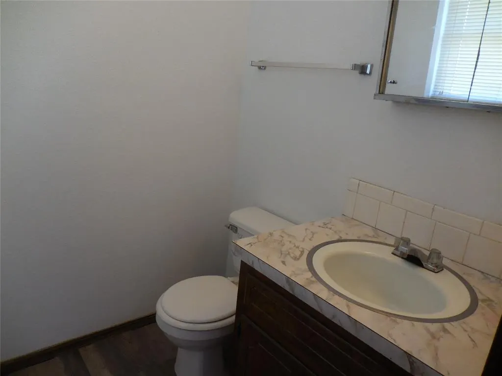 Photo 30 — 411 S A Street, Davis, OK 73030