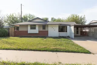 Sold home at 938 NW 5th Street