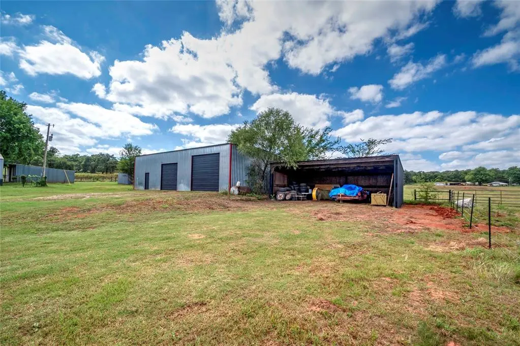 Photo 11 — 331732 E 950 Road, Wellston, OK 74881