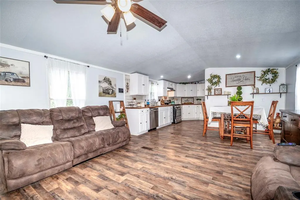 Photo 19 — 331732 E 950 Road, Wellston, OK 74881
