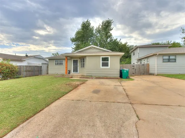 Photo 2 — 6417 Ashby Terrace, Oklahoma City, OK 73149