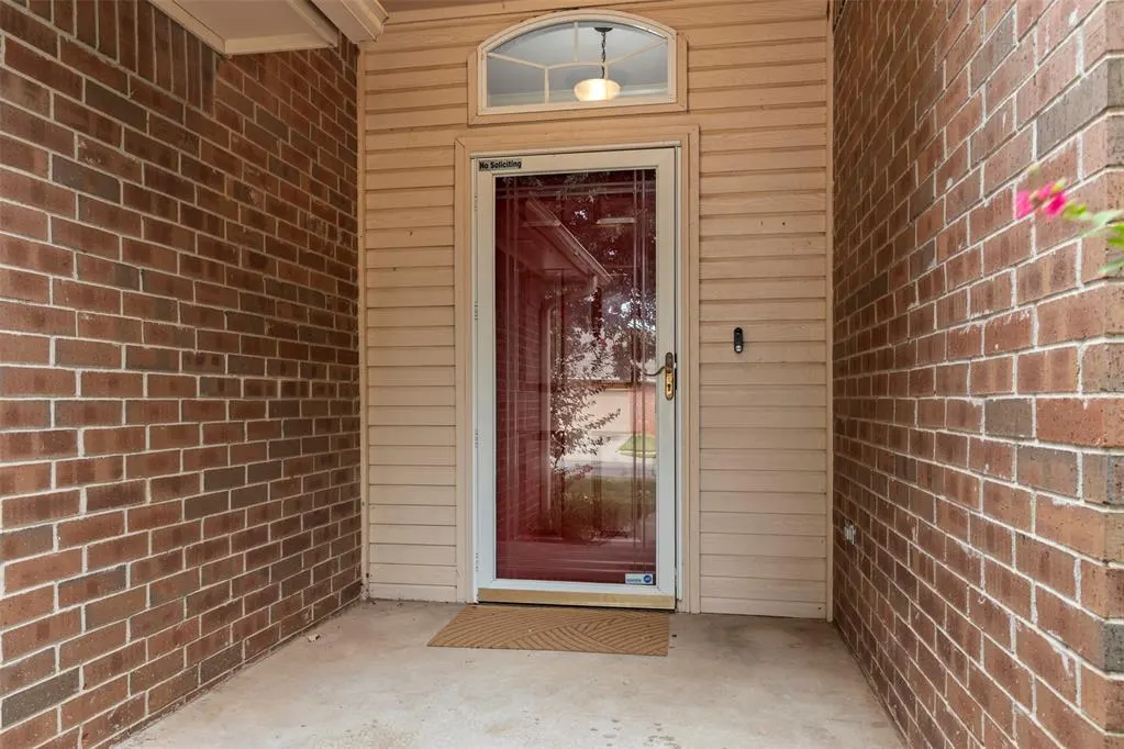 Photo 10 — 708 Sparrow Hawk Street, Edmond, OK 73003