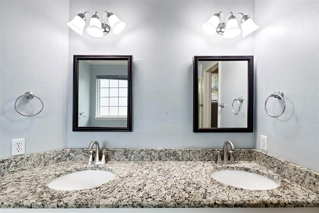 Photo 28 — 708 Sparrow Hawk Street, Edmond, OK 73003