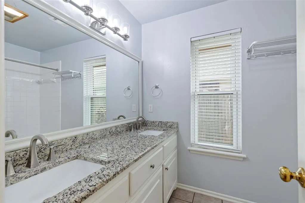 Photo 32 — 708 Sparrow Hawk Street, Edmond, OK 73003