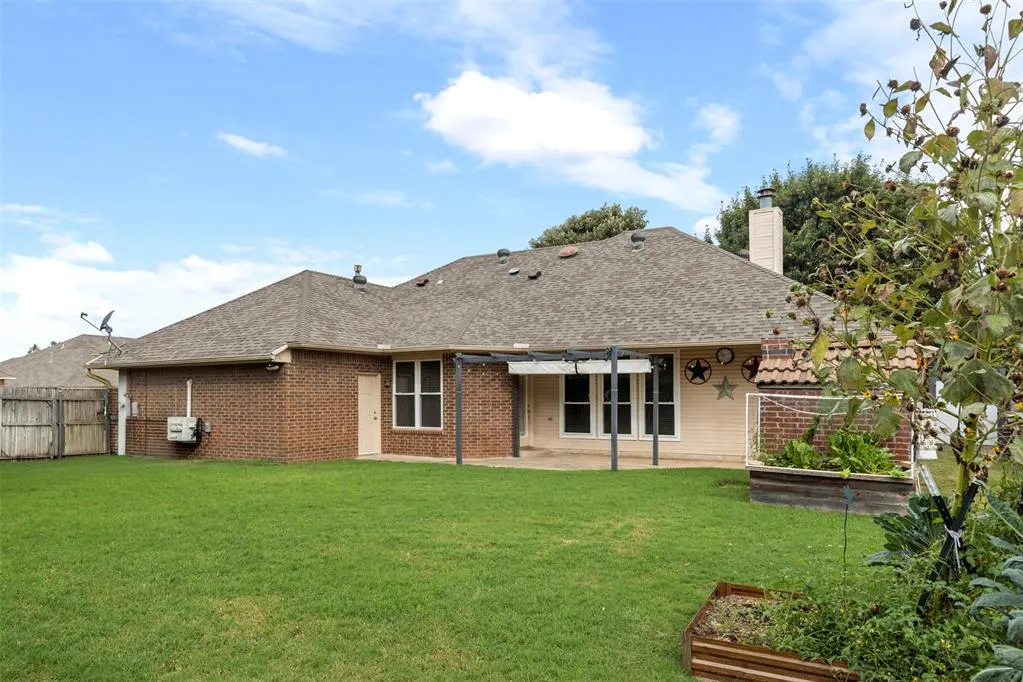 Photo 38 — 708 Sparrow Hawk Street, Edmond, OK 73003