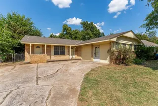 Sold home at 1201 NW 103rd Street