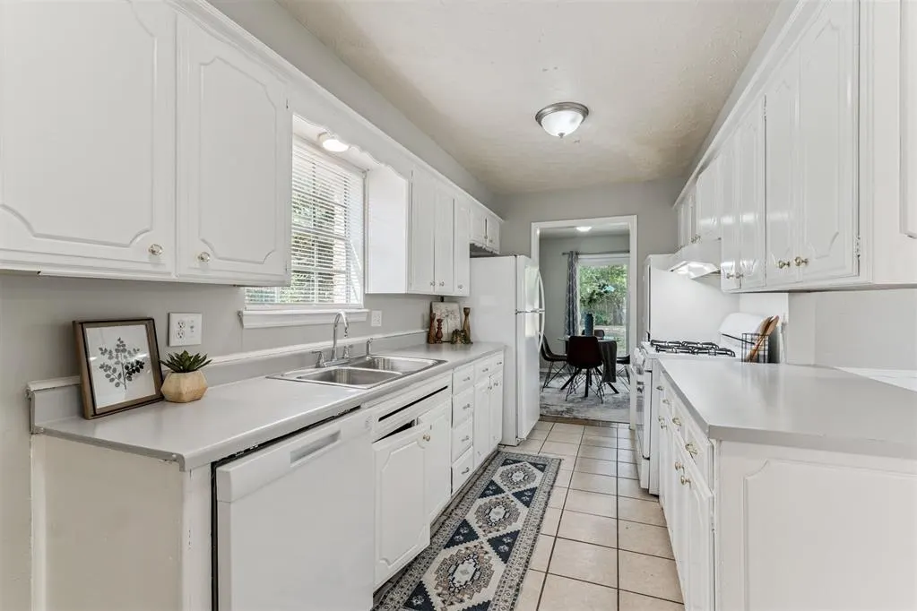 Photo 5 — 1201 NW 103rd Street, Oklahoma City, OK 73114
