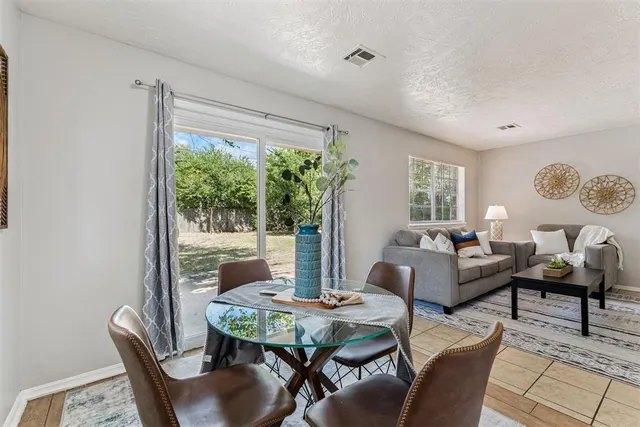 Photo 7 — 1201 NW 103rd Street, Oklahoma City, OK 73114