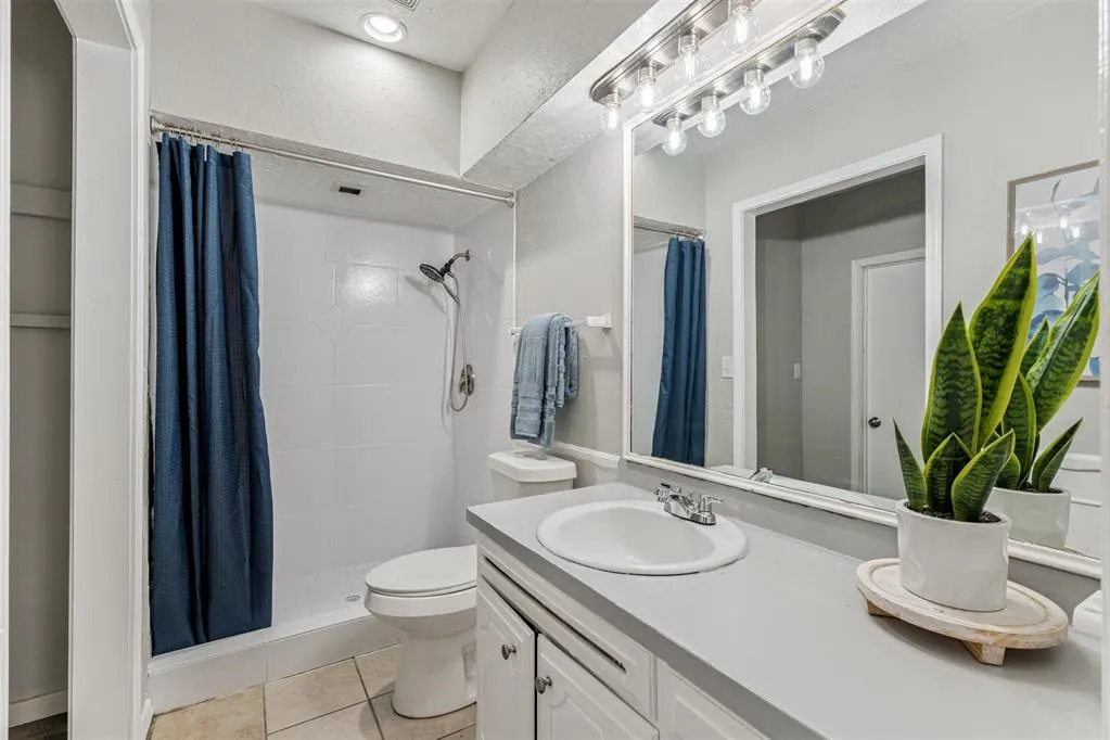 Photo 10 — 1201 NW 103rd Street, Oklahoma City, OK 73114