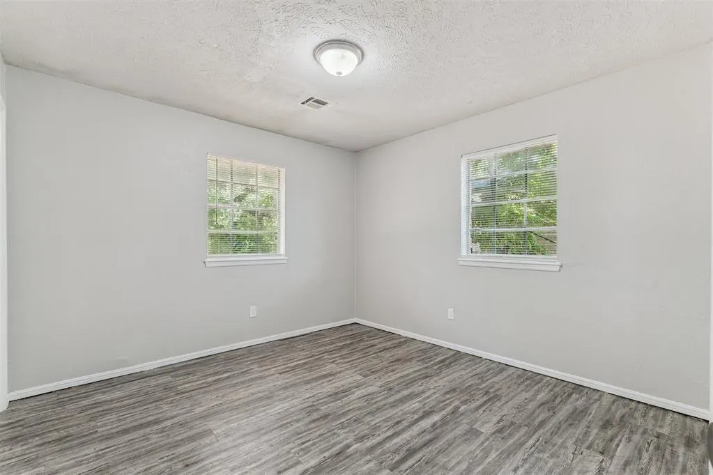 Photo 14 — 1201 NW 103rd Street, Oklahoma City, OK 73114