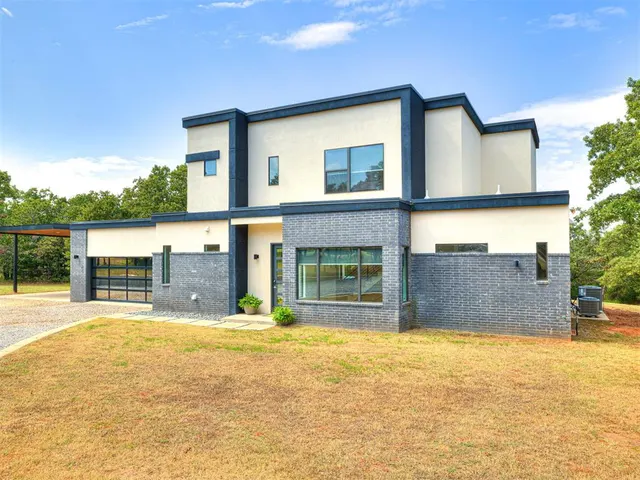 Photo 2 — 13551 High Pointe Drive, Arcadia, OK 73007