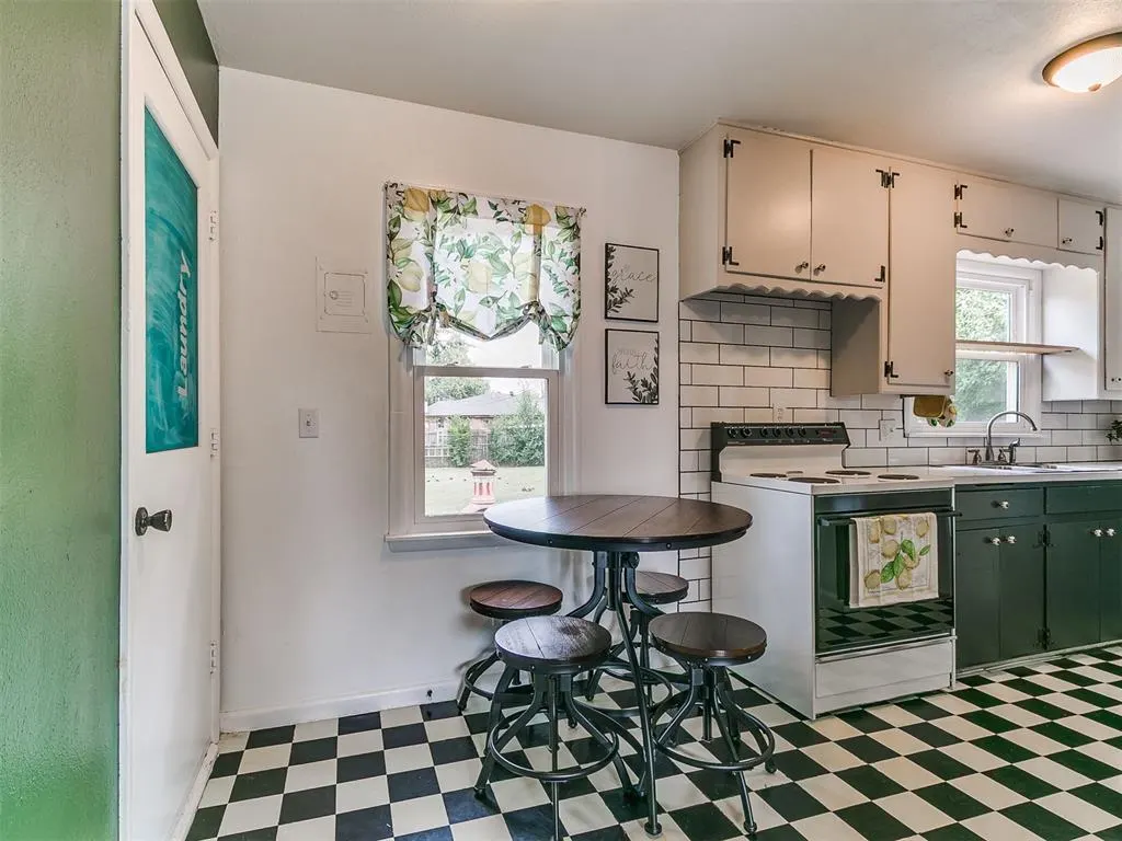 Photo 12 — 6911 NW 59th Terrace, Bethany, OK 73008