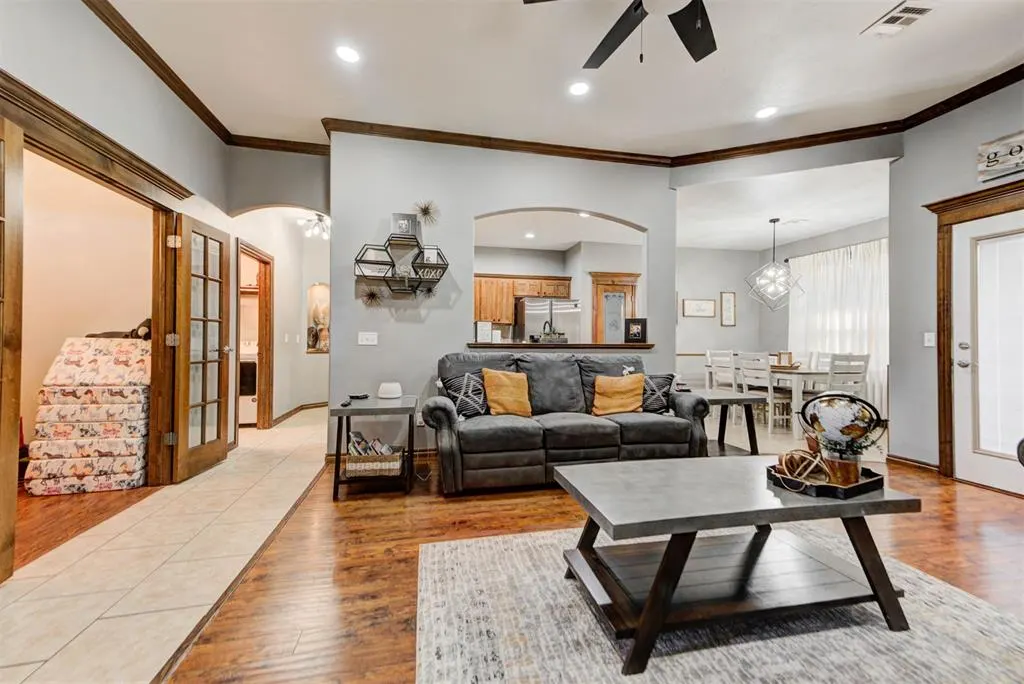 Photo 16 — 11354 Village Avenue, Midwest City, OK 73130