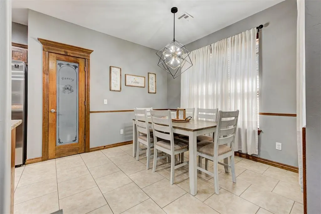 Photo 18 — 11354 Village Avenue, Midwest City, OK 73130
