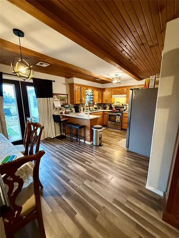 Photo 4 — 234 S 5th Avenue, Stroud, OK 74079