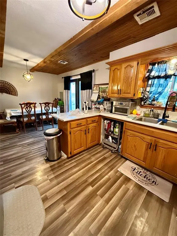 Photo 8 — 234 S 5th Avenue, Stroud, OK 74079