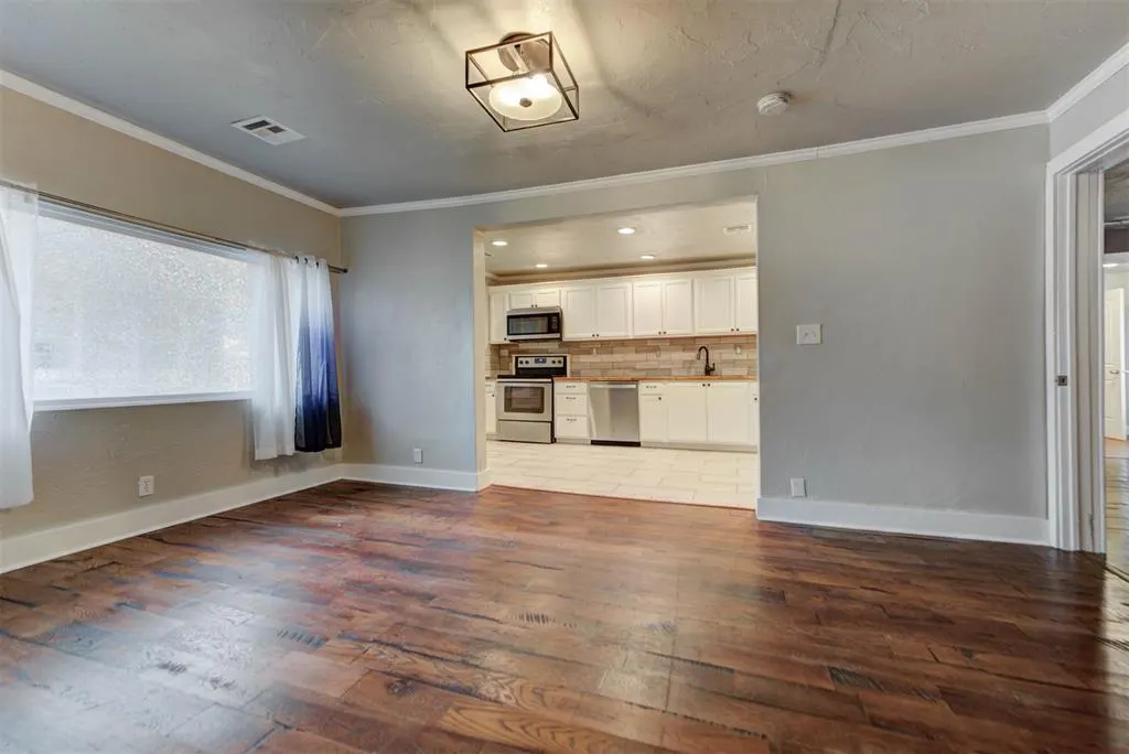Photo 13 — 1437 NE 33rd Street, Oklahoma City, OK 73111
