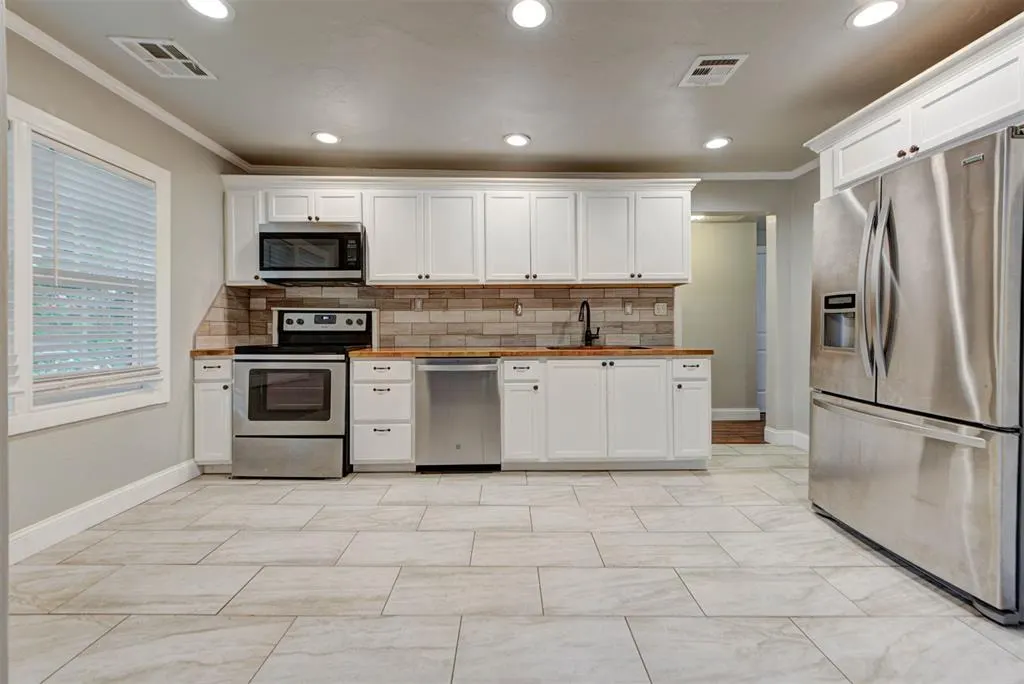 Photo 16 — 1437 NE 33rd Street, Oklahoma City, OK 73111
