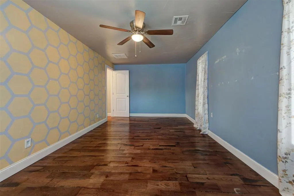 Photo 42 — 1437 NE 33rd Street, Oklahoma City, OK 73111