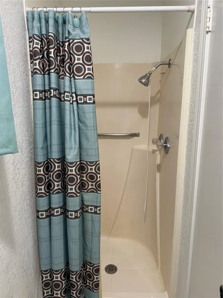 Photo 12 — 818 E Elm Street, Altus, OK 73521
