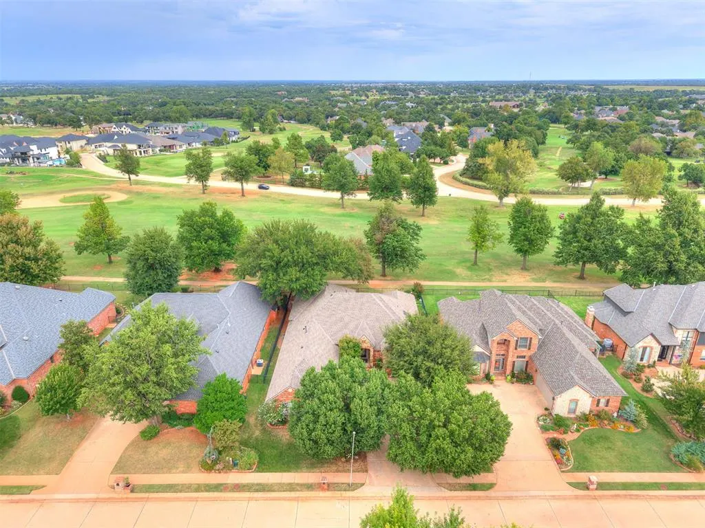 Photo 11 — 1909 Red Prairie Drive, Edmond, OK 73025