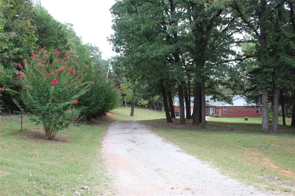 Photo 21 — 900690 S Oak Ridge Drive, Chandler, OK 74834