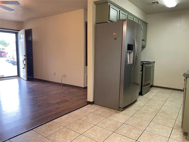 Photo 5 — 465 Echo Lane, Harrah, OK 73045