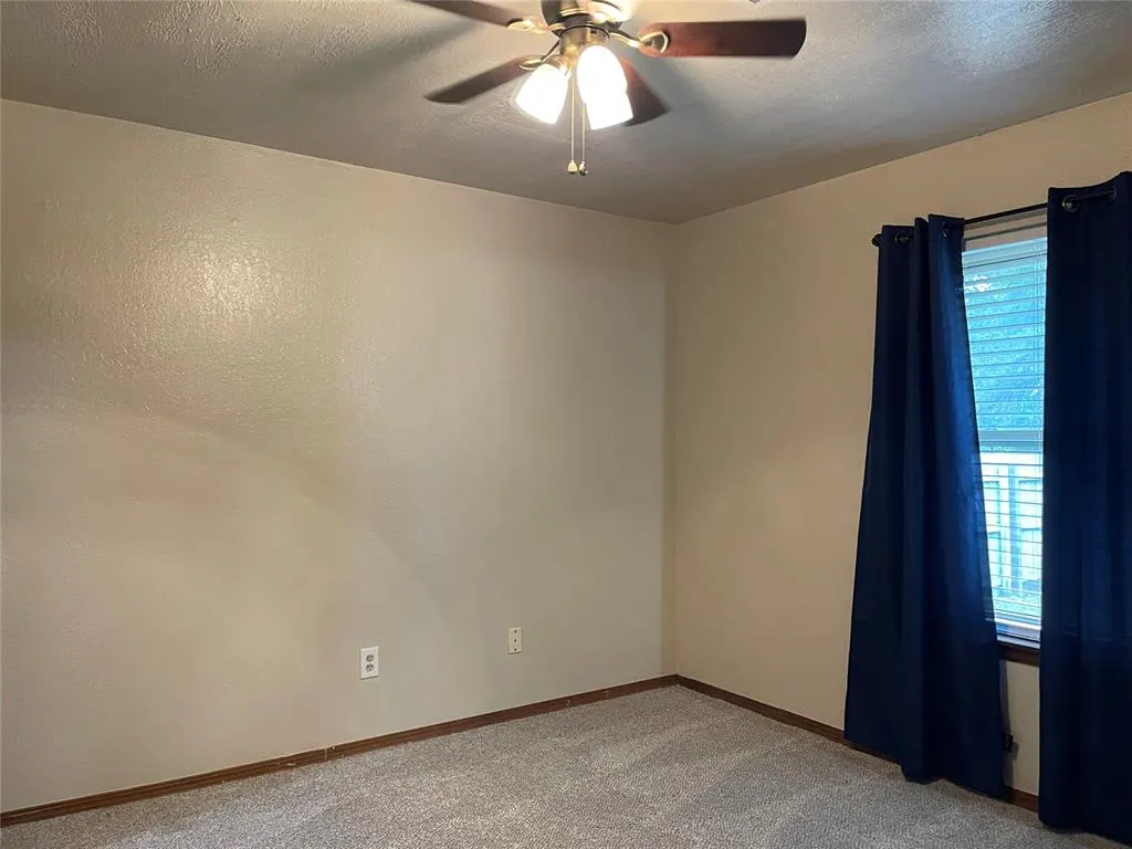 Photo 14 — 465 Echo Lane, Harrah, OK 73045