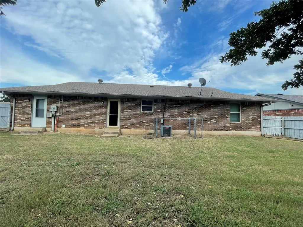 Photo 34 — 465 Echo Lane, Harrah, OK 73045