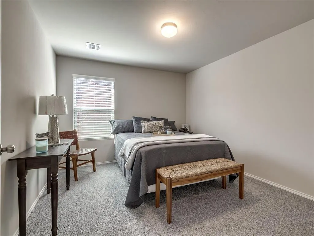 Photo 11 — 9949 Rattlesnake Lane, Yukon, OK 73099
