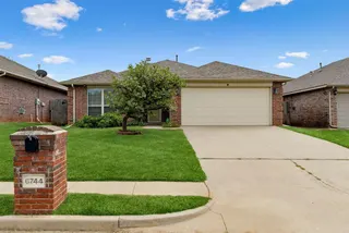 Sold home at 6744 NW 125th Court