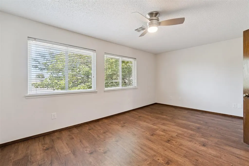 Photo 33 — 9924 Hefner Village Drive, Oklahoma City, OK 73162