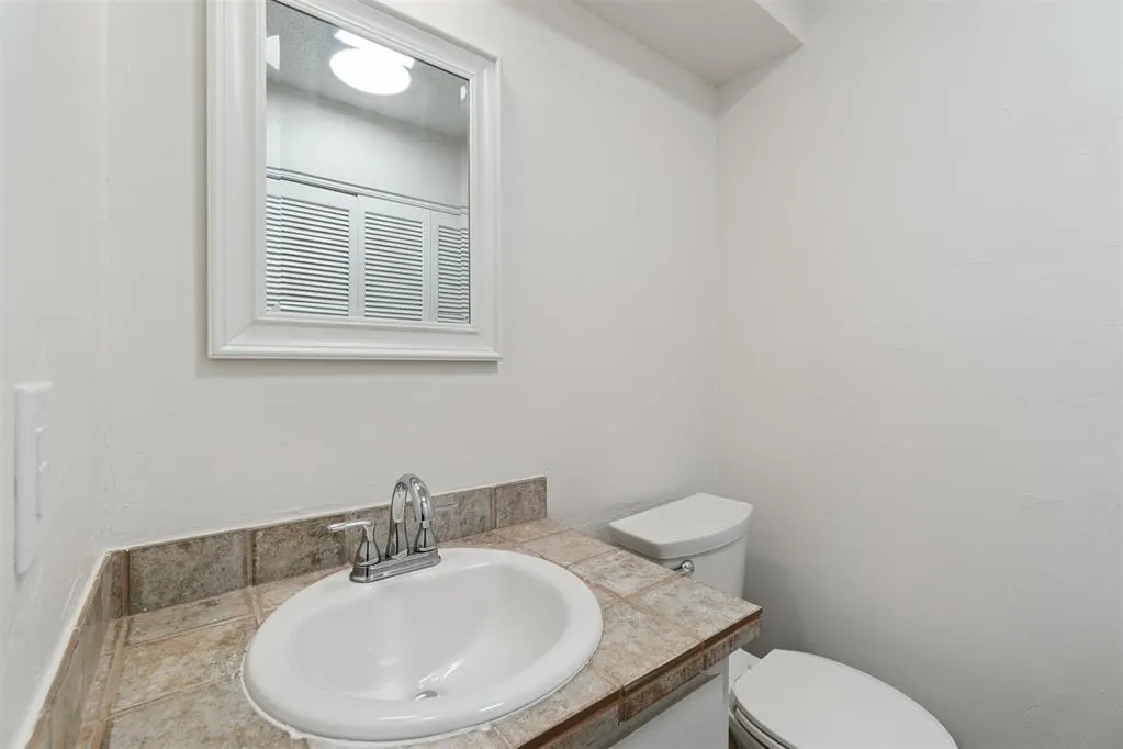 Photo 38 — 9924 Hefner Village Drive, Oklahoma City, OK 73162