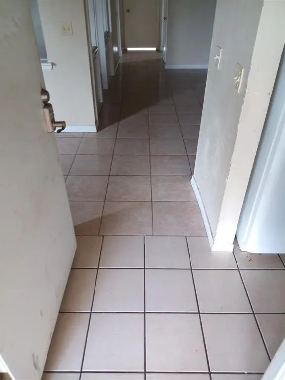 Photo 2 — 1006 Straka Terrace, Oklahoma City, OK 73139