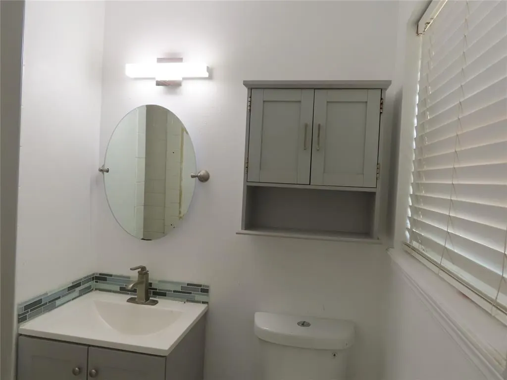 Photo 6 — 7421 NW 5th Terrace, Oklahoma City, OK 73127