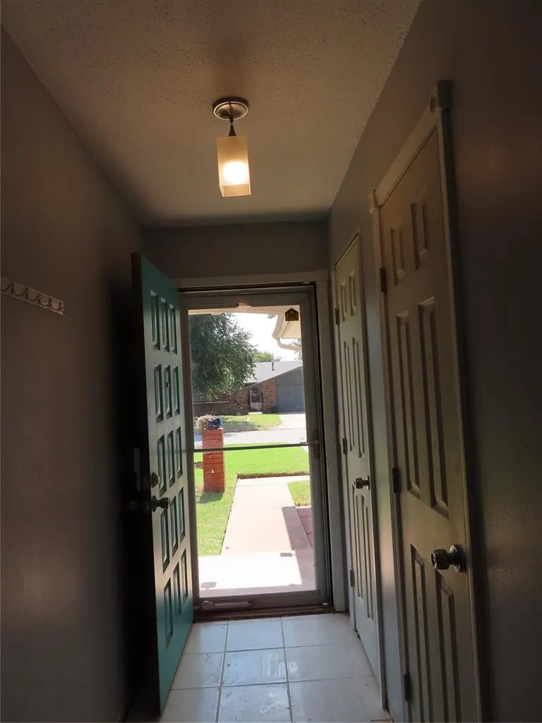 Photo 11 — 7421 NW 5th Terrace, Oklahoma City, OK 73127