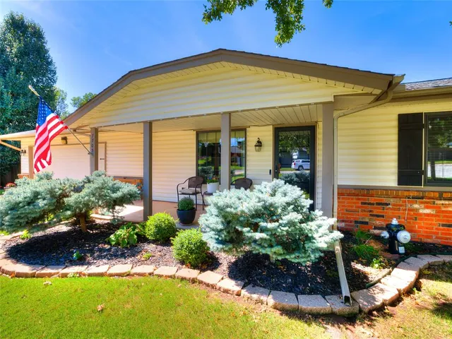 Photo 4 — 7705 Ambassador Road, Oklahoma City, OK 73169