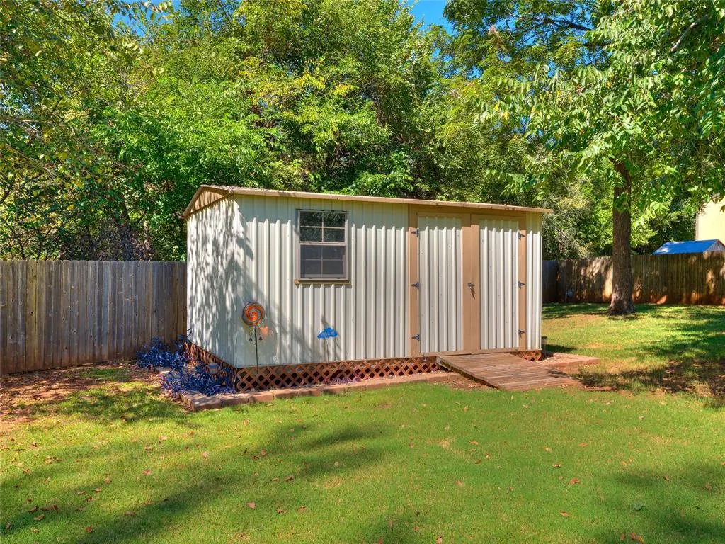 Photo 16 — 7705 Ambassador Road, Oklahoma City, OK 73169