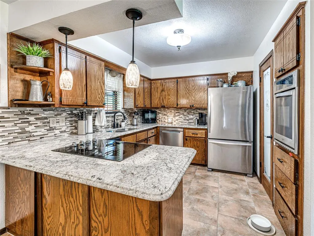 Photo 23 — 7705 Ambassador Road, Oklahoma City, OK 73169