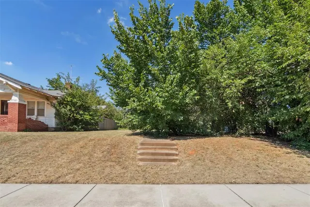 Photo 5 — 309 NE 16th Street, Oklahoma City, OK 73104
