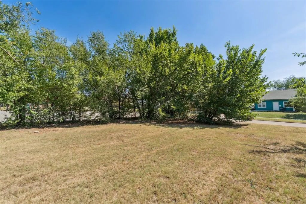 Photo 11 — 309 NE 16th Street, Oklahoma City, OK 73104